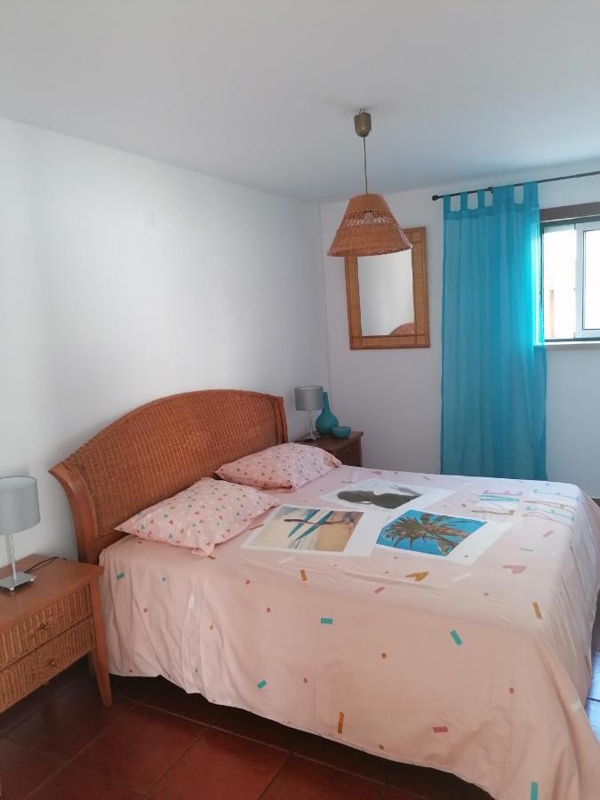 Casinha Res Do Chao Na Nazare Com Quintal E Barbecue Villa Eksteriør billede