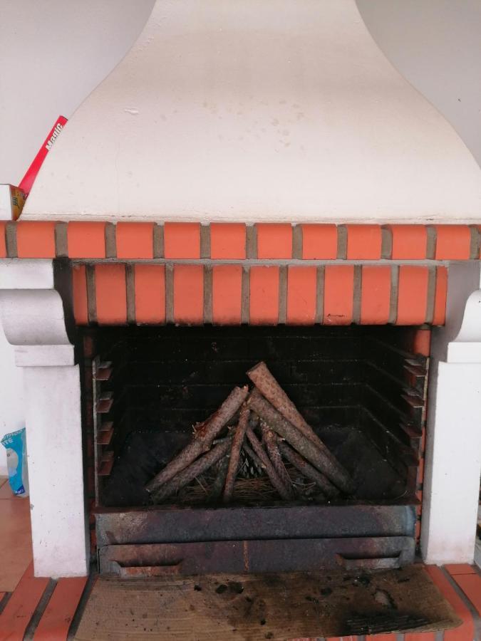 Casinha Res Do Chao Na Nazare Com Quintal E Barbecue Villa Eksteriør billede